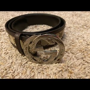 Gucci belt